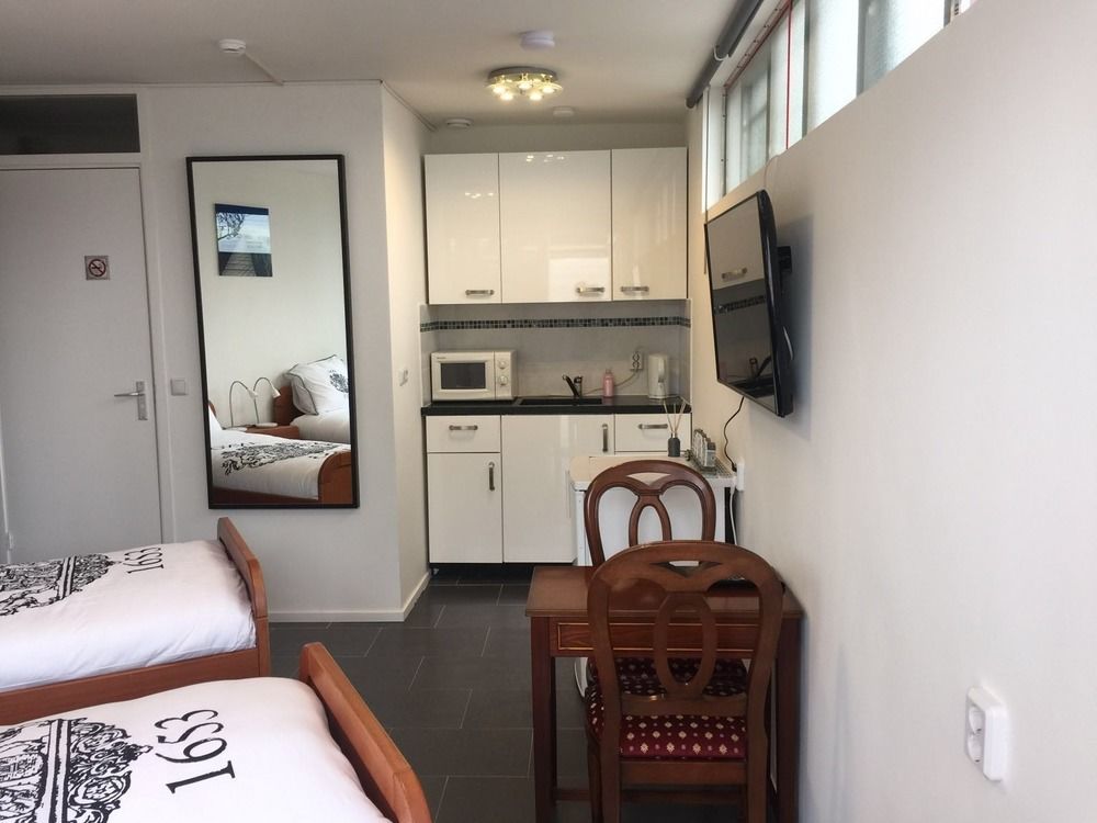 Budget Hotel De Witte Hoeck Amsterdam Wormerveer Exterior foto